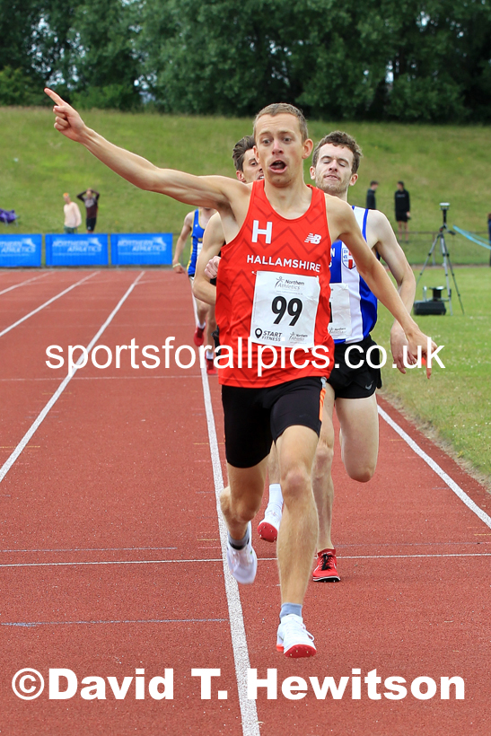 Senior mens 1500 metres, 2022 Northern Senior and Under-20 Champs., Wavertree Athletics Centre, Liverpool. Photo: David T. Hewitson/Sports for All Pics
